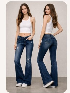 "Express"(Size 2R, Fit Like 3/4) Misses Low-rise Stella Fit & Flare Jeans